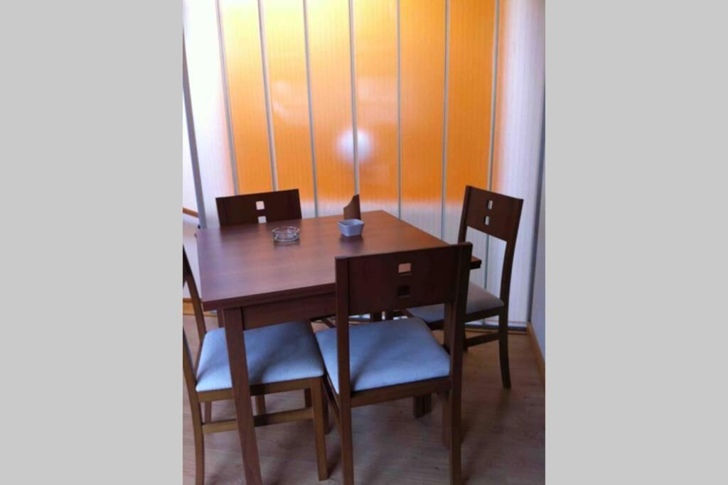 Apartamentosarturo Llanes Laplaza Atico Centrico Exterior foto